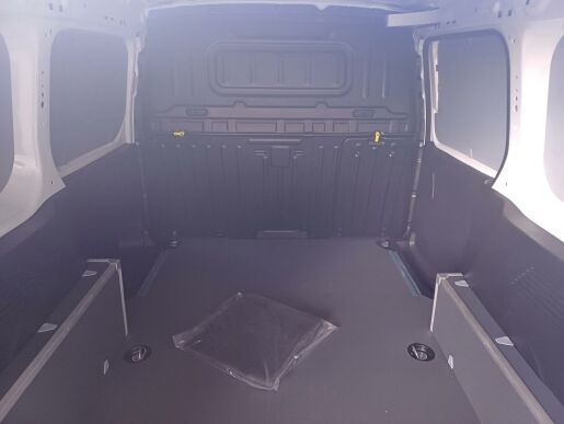 Peugeot Partner Furgon L1 650 1,2 PureTech