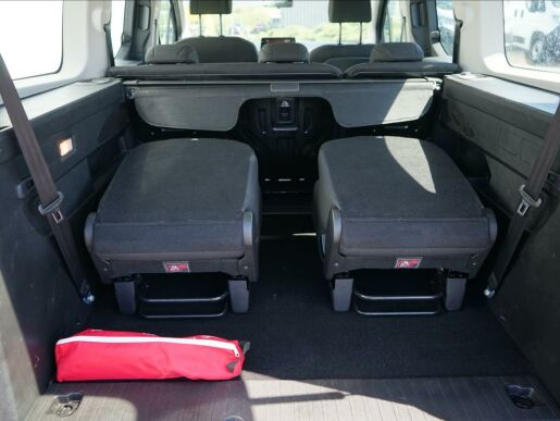 Citroën Berlingo osobní 1,2 EAT8 7 míst  Feel XL tažné