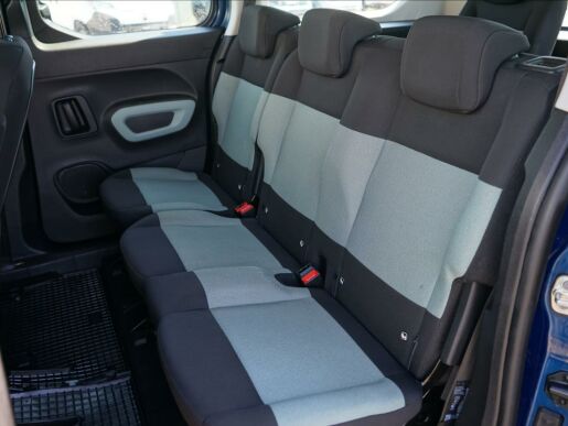Citroën Berlingo osobní 1,2 EAT8 7 míst  Feel XL tažné
