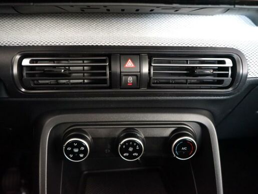 Citroën C3 1,2 TURBO 100 MAN6 PLUS
