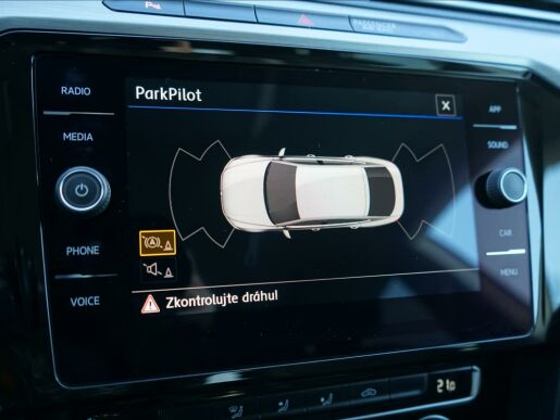Volkswagen Arteon 1,5 TSI  Basis