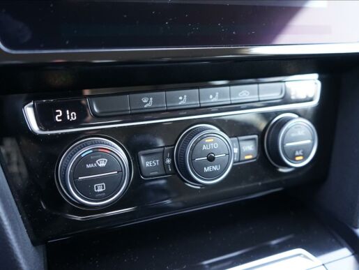 Volkswagen Arteon 1,5 TSI  Basis
