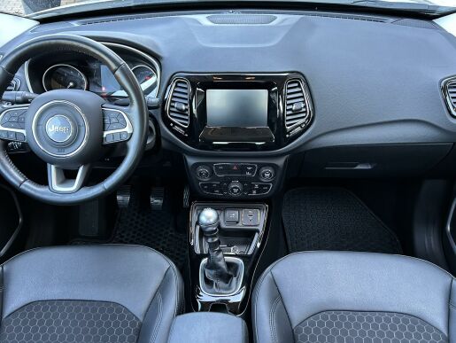 Jeep Compass 1.3T 130K Night Eagle