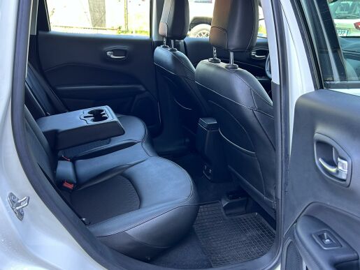 Jeep Compass 1.3T 130K Night Eagle