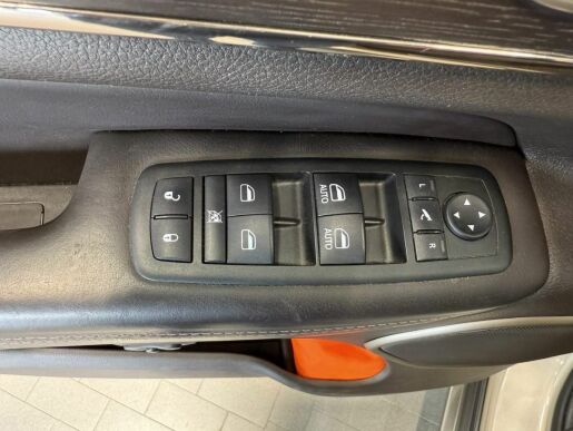 Jeep Grand Cherokee SUMMIT 3,0L V6 CRD