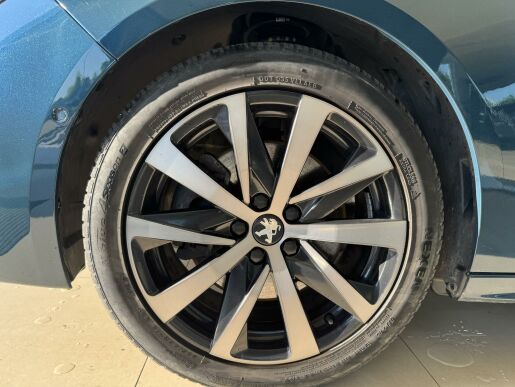 Peugeot 508 SW GT LINE HYBRID 225 e-EAT8