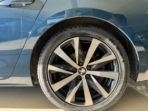 Peugeot 508 SW GT LINE HYBRID 225 e-EAT8
