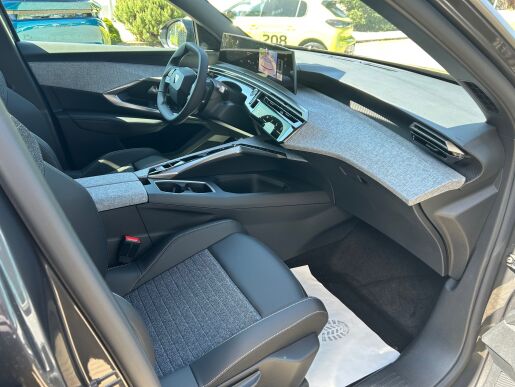 Peugeot 3008 ALLURE Hybrid 145k e-DCS6