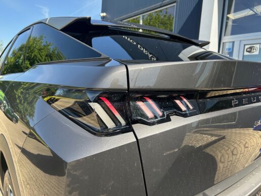 Peugeot 3008 ALLURE Hybrid 145k e-DCS6