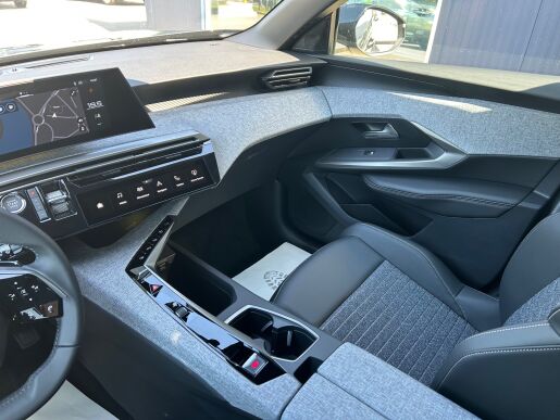 Peugeot 3008 ALLURE Hybrid 145k e-DCS6
