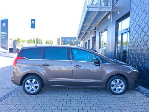 Peugeot 5008 ACTIVE 1.6 HDi 88 kW