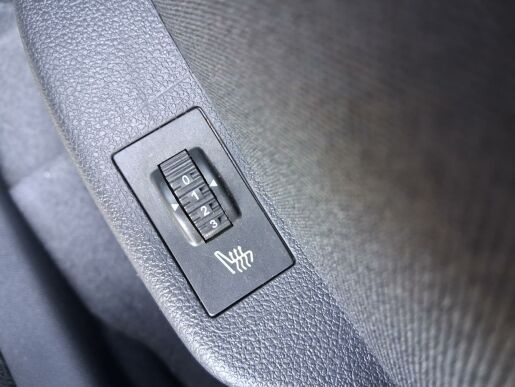 Peugeot 5008 ACTIVE 1.6 HDi 88 kW