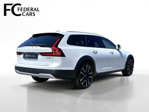 Volvo V90 CC B5 (nafta) AWD // ULTIMATE
