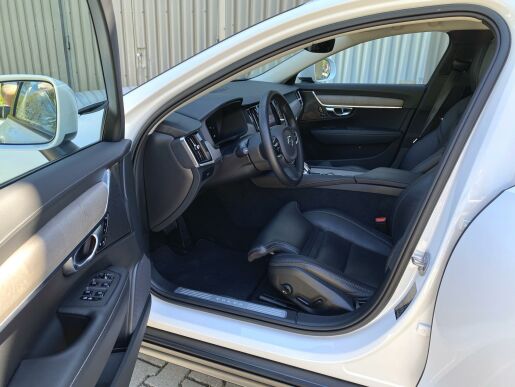 Volvo V90 CC B5 (nafta) AWD // ULTIMATE