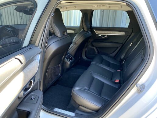 Volvo V90 CC B5 (nafta) AWD // ULTIMATE