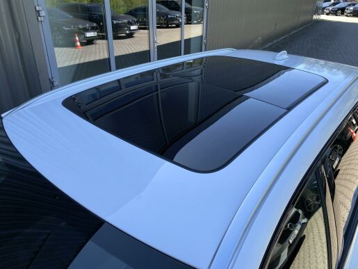 Volvo V90 CC B5 (nafta) AWD // ULTIMATE