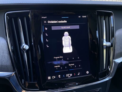 Volvo V90 CC B5 (nafta) AWD // ULTIMATE
