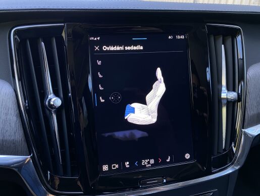 Volvo V90 CC B5 (nafta) AWD // ULTIMATE