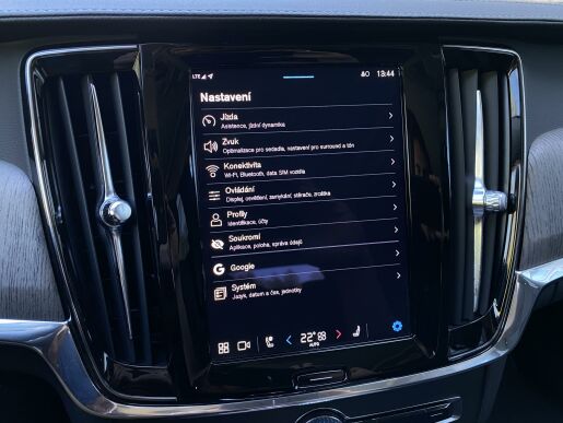 Volvo V90 CC B5 (nafta) AWD // ULTIMATE