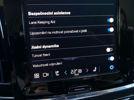 Volvo V90 CC B5 (nafta) AWD // ULTIMATE