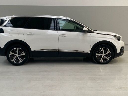 Peugeot 5008 ALLURE 1.2 PureTech 130k EAT8
