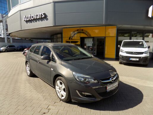 Opel Astra 2.0 CDTi NOVÁ STK