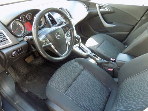 Opel Astra 2.0 CDTi NOVÁ STK