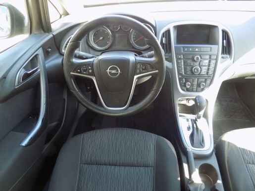 Opel Astra 2.0 CDTi NOVÁ STK