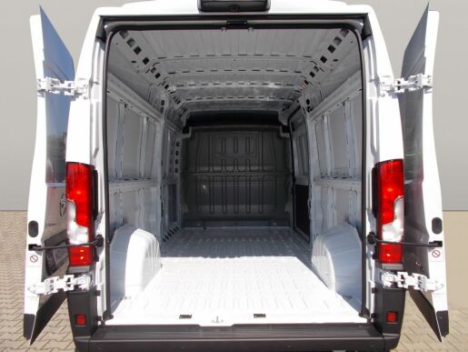 Opel Movano Van 3500 L3H2 2.2 CDTi 180k 6-