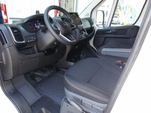 Opel Movano Van 3500 L3H2 2.2 CDTi 180k 6-