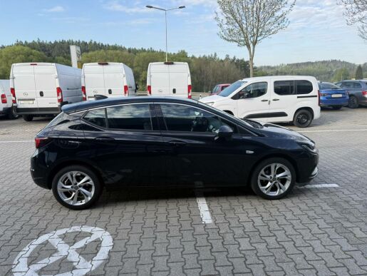 Opel Astra K 5-dv Innovation B 1.4 XFT (1