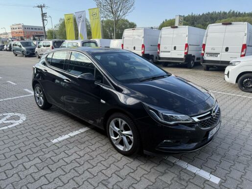 Opel Astra K 5-dv Innovation B 1.4 XFT (1