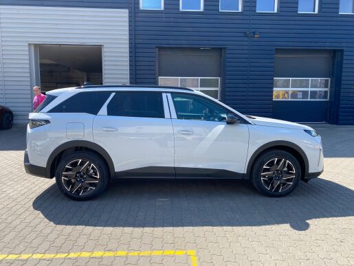 Peugeot 5008 ALLURE Hybrid 145 e-DCS6 - TAŽNÉ - 7033