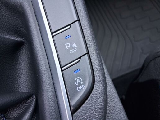 Hyundai i30 GO! 1.4 T-GDi 103 kW