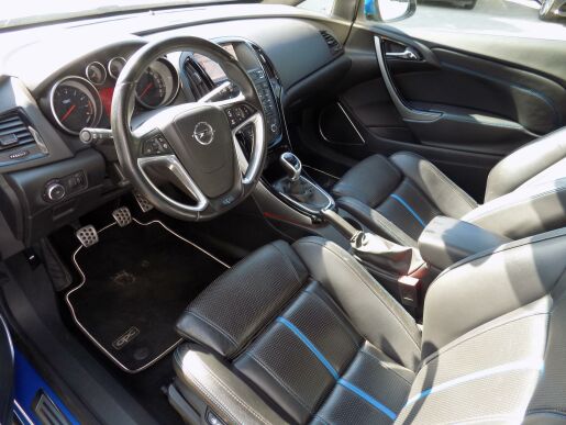 Opel Astra 2.0 16V OPC