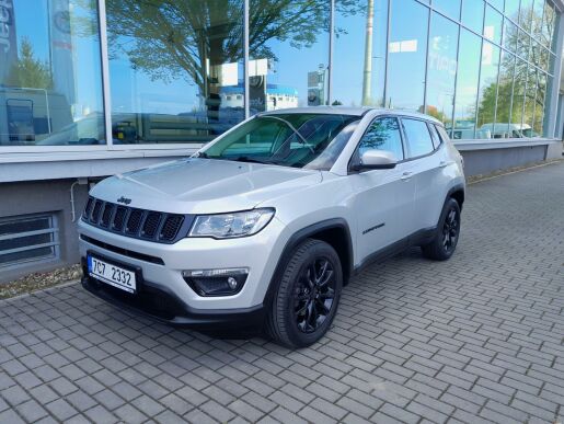 Jeep Compass 1.3 130 PS manuál, ČR, 1.maj.