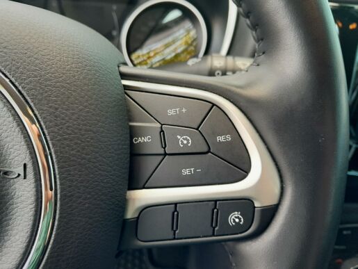 Jeep Compass 1.3 130 PS manuál, ČR, 1.maj.