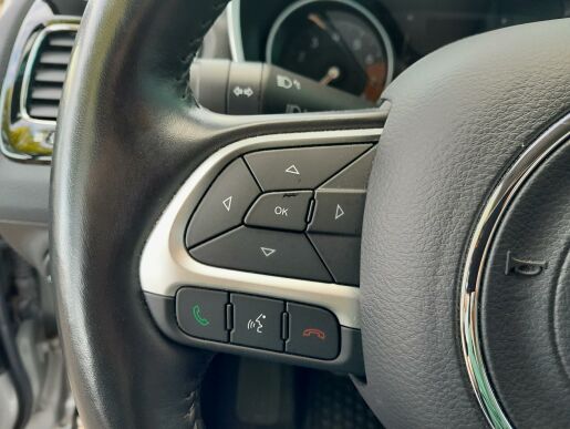 Jeep Compass 1.3 130 PS manuál, ČR, 1.maj.