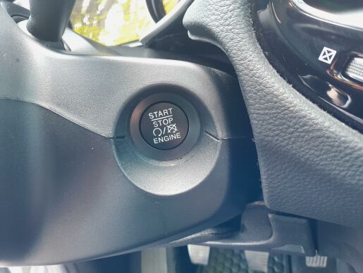 Jeep Compass 1.3 130 PS manuál, ČR, 1.maj.
