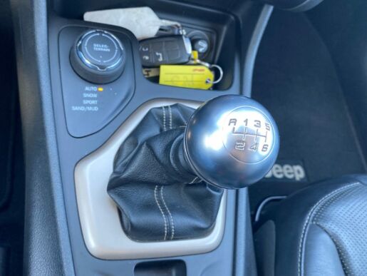 Jeep Cherokee 2,0 M-JET 4x4 LIMITED MAN