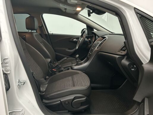 Opel Astra 1.4 T Cosmo