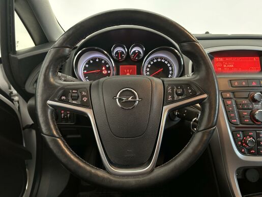 Opel Astra 1.4 T Cosmo