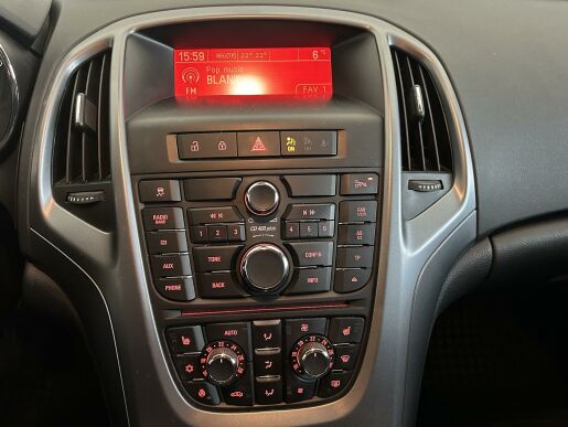 Opel Astra 1.4 T Cosmo