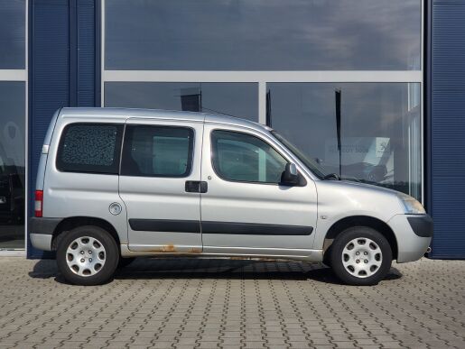 Peugeot Partner Combi 1.6HDi MAN5 75k - 5 Míst