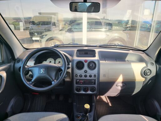 Peugeot Partner Combi 1.6HDi MAN5 75k - 5 Míst