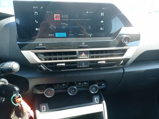 Citroën C4 You 1.2 PT 100k červená Elixir 