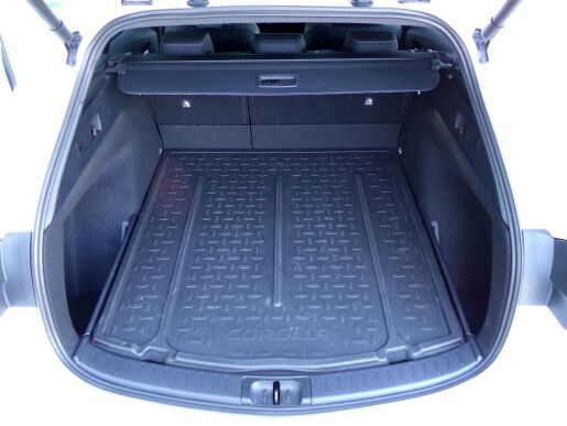 Toyota Corolla STYLE TECH 1,8 HEV 103kW AT