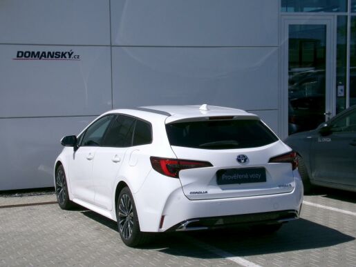 Toyota Corolla STYLE TECH 1,8 HEV 103kW AT