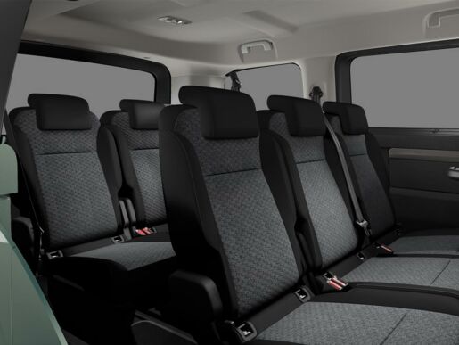Peugeot Traveller Active stand. 2.0 BlueHDi 180