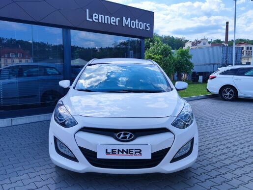 Hyundai i30 1.6 CRDi/81kW Trikolor